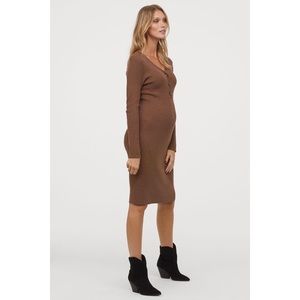 Ribbed maternity dress